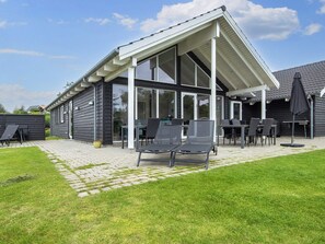 House | Exterior - Luxury Retreat by Hvidbjerg Beach - By Traum Ferienwohnungen (Borkop)
