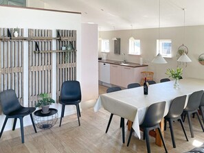 House | Dining