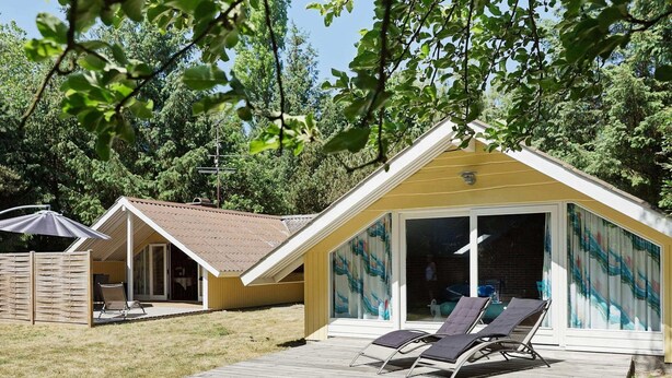 House | Terrace/patio - 8 Person Holiday Home in Aakirkeby (Akirkeby)