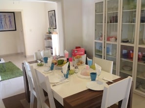วิลล่า, 5 ห้องนอน, สูบบุหรี่ได้, สระว่ายน้ำส่วนตัว | ห้องรับประทานอาหาร