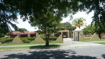 别墅, 5 间卧室, 吸烟房, 私人游泳池 | 住宿入口