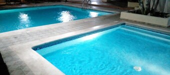 Villa Los Almendros - 2 Private Pools & Tennis & Pickle Ball