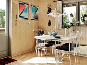 House | Dining - 4 Person Holiday Home in Blavand (Blavand)