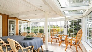 Outdoor dining - Boutique Holiday Home in Fanø near Beach (Fano)
