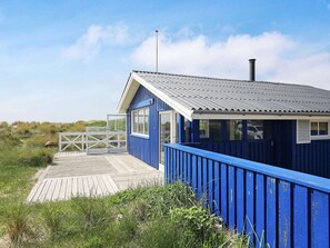 Exterior - 4 Person Holiday Home in Blavand (Blavand)