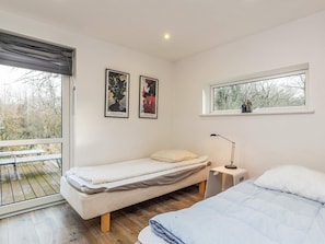 House | 4 bedrooms - 8 Person Holiday Home in Bogense (Bogense)