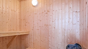 Sauna - 18 Person Holiday Home in Glesborg (Glesborg)