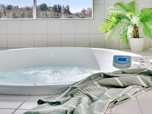 House | Spa treatment - 20 Person Holiday Home in Lokken (Lokken)