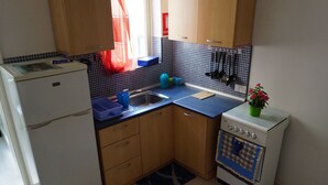 Coffee/tea maker, stovetop - Excellent Location, Entire Apartment (Sliema)