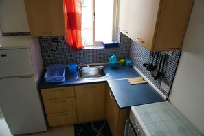 Stovetop, coffee/tea maker
