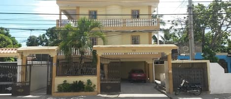Apartment, 2 Bedrooms, Smoking, Balcony | Exterior
