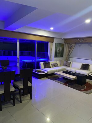 Lounge - Palmetto Penthouse Deluxe Beautiful View and Sunset Floor 39 (Cartagena)