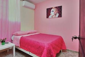 Room, 1 Bedroom, Accessible, Smoking | 1 bedroom - Room in Guest Room - Queen Of Hearts - Rh (Santo Domingo Este)