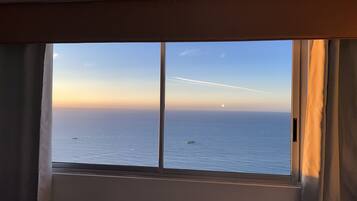 Apartment, 3 Bedrooms, Accessible, Smoking