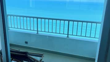 LÀgenhet - 3 sovrum - tillgÀnglighetsanpassat - rökare | Balkong