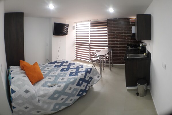 1 bedroom, free WiFi, bed sheets - Apartaestudio Loft Comodo Belen, Frente Metroplus (Medellín)
