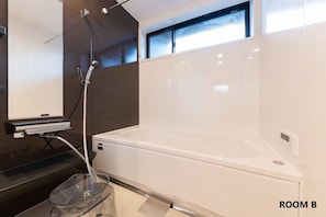 Hair dryer, towels - VILLABWesternstyle room 534room with loftMa / Ashigarashimo-gun Kanagawa (Ashigarashimo-gun)