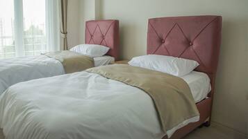 2 Schlafzimmer, Schreibtisch, Verdunkelungsvorhänge