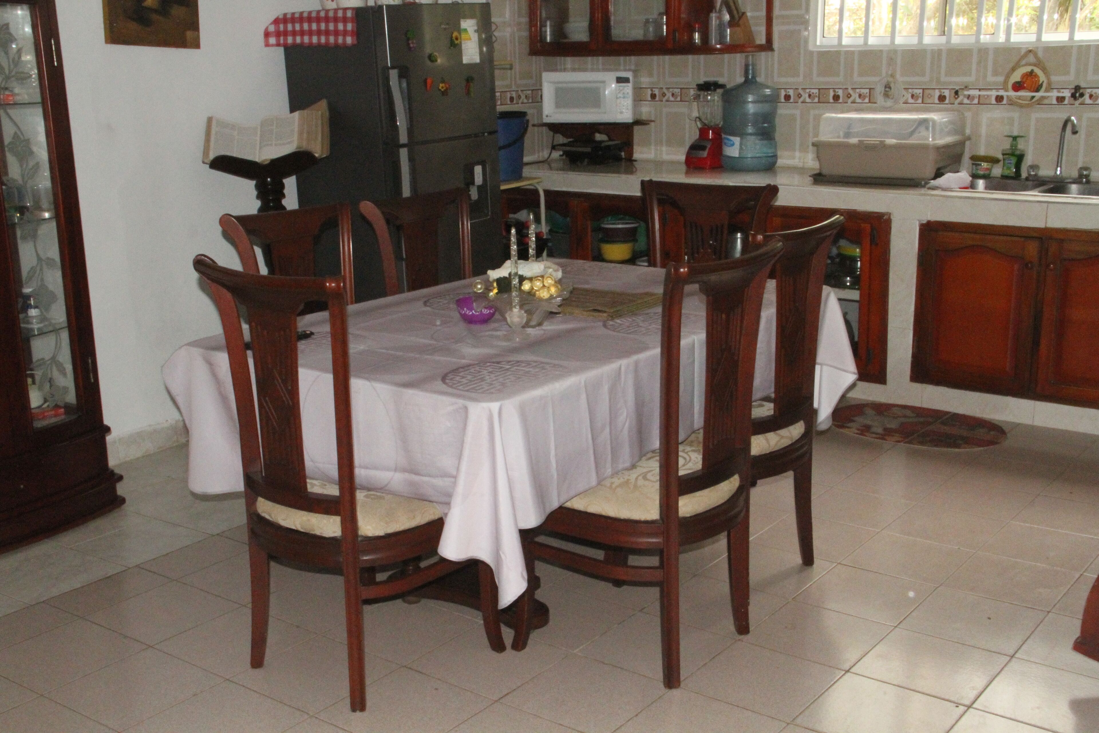 Rom, 1 soverom, røyk, balkong | Spisestue