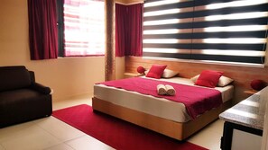 3 habitaciones, tabla de planchar con plancha y wifi gratis 