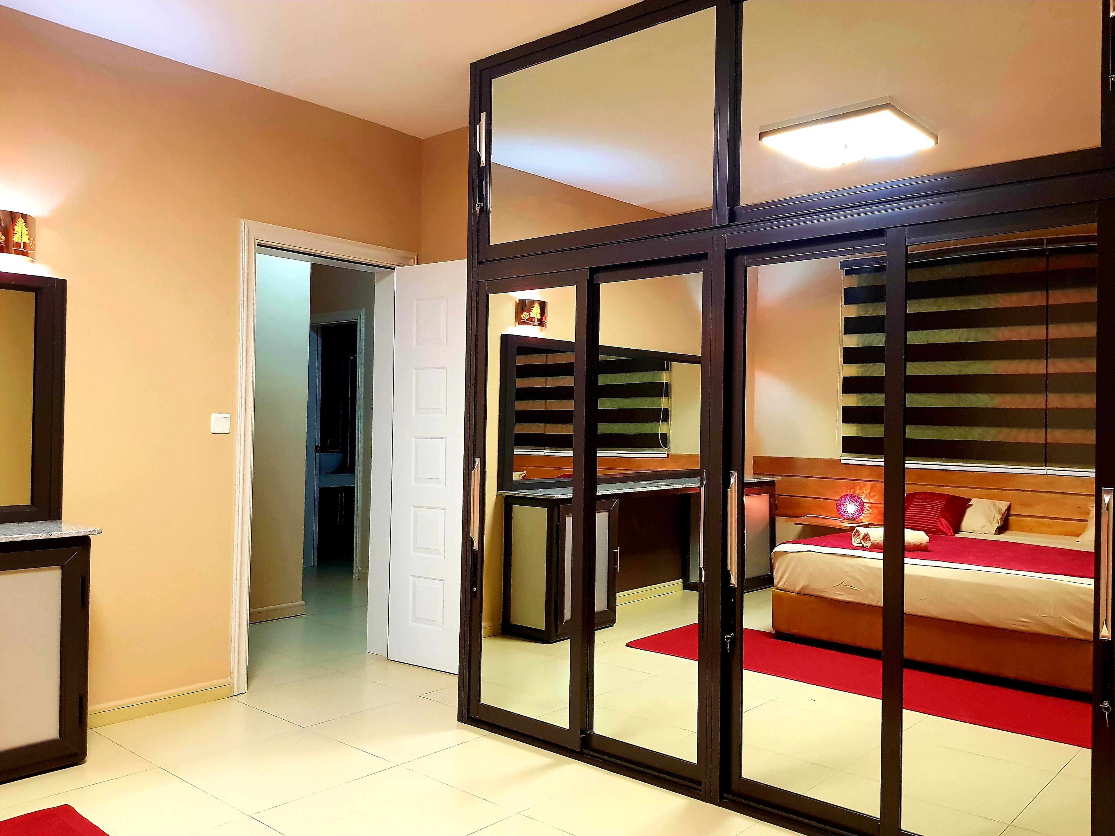 3 bedrooms, iron/ironing board, free WiFi, bed sheets