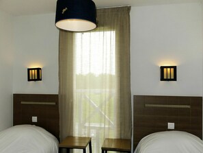 3 Schlafzimmer, Reisekinderbett, Bettwäsche