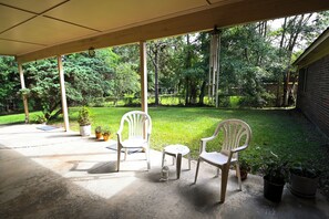 Gemeinsamer Schlafsaal, 2 Schlafzimmer, Raucher, Terrasse | Terrasse/Patio