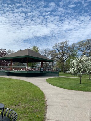 Apartment, 1 Bedroom, Balcony, City View | Property grounds