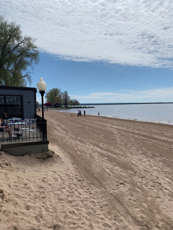 Apartment, 1 Bedroom, Balcony, City View | Beach