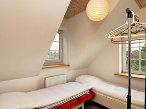 4 bedrooms, cribs/infant beds - 11 Person Holiday Home in Albaek (Aalbaek)