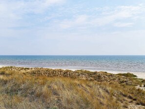 Beach - Serene Holiday Home in Ålbæk With Terrace (Jerup)