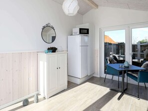 Private kitchen - 10 Person Holiday Home in Frostrup (Frøstrup)