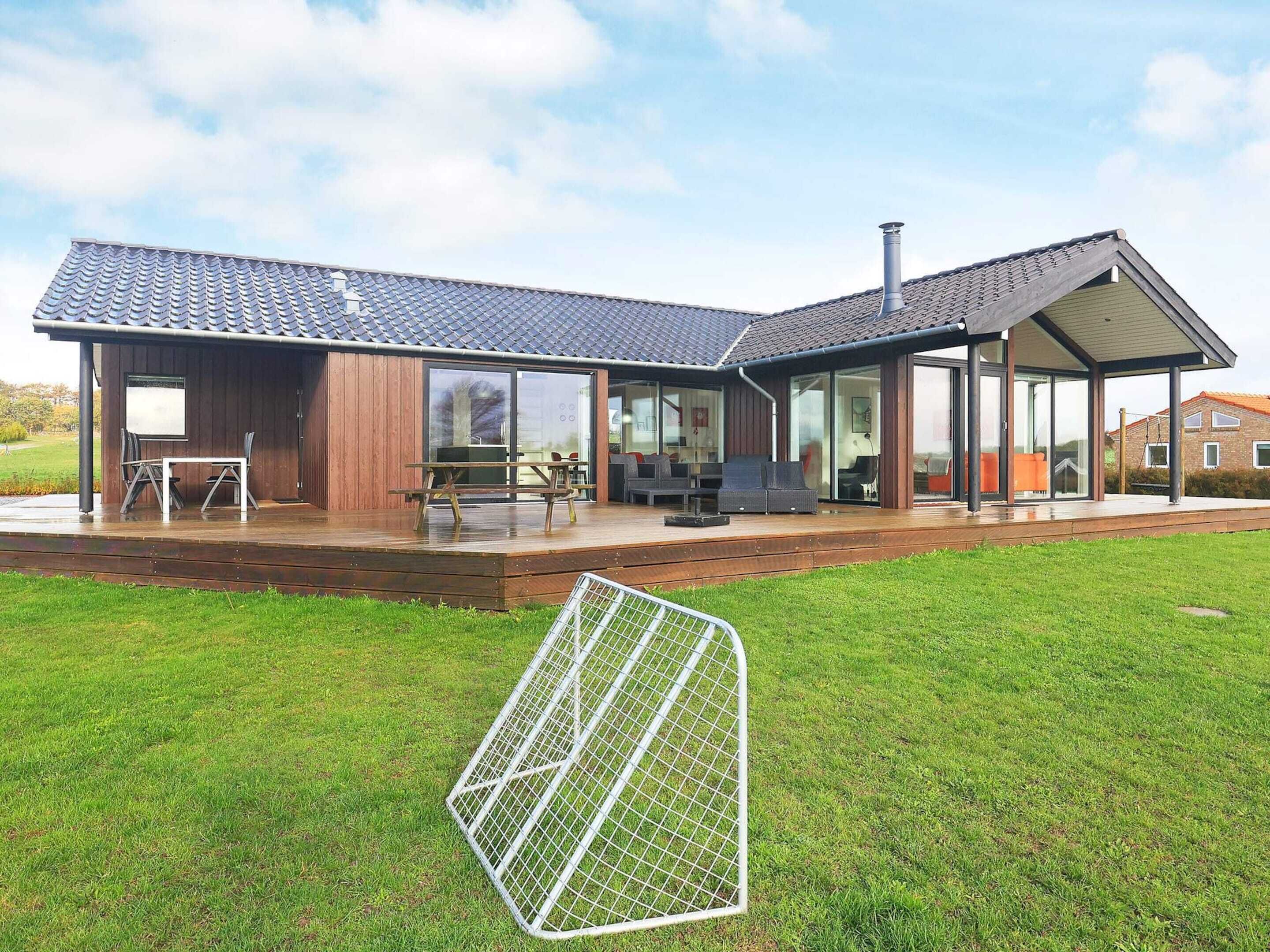 Khu ẩm thực ngoài trời