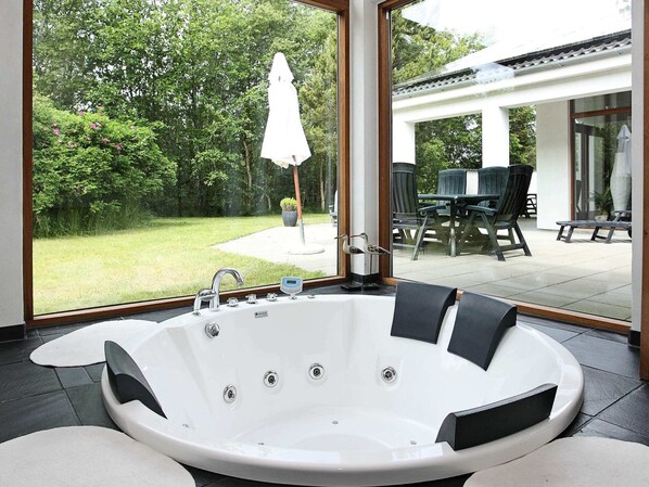 House | Spa treatment