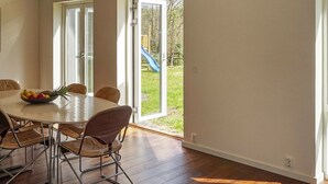 Dining - Holiday Home in Munka-ljungby (Munka-Ljungby)