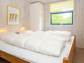 5 bedrooms
