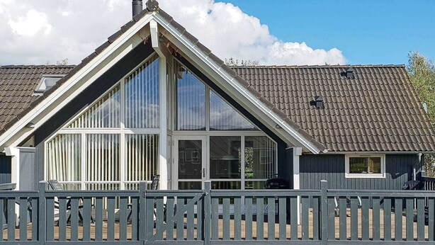 Exterior - Comfortable Holiday Home in Hadsund Near Sea (Hadsund)