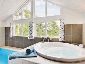 House | Spa treatment