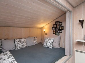 3 bedrooms