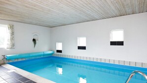 House | Pool