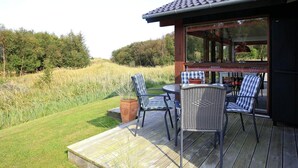 House | Outdoor dining - 6 Person Holiday Home in Hirtshals (Hirtshals)