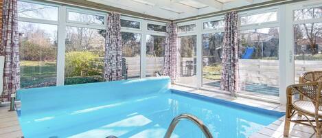 Hus | Pool | Indendørs pool, udendørs pool