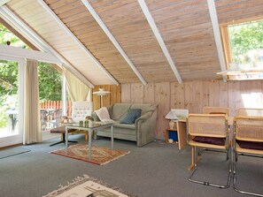 Living room - Snug Holiday Home in Toftlund Amidst Nature (Toftlund)