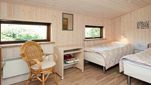 Room - Lovely Holiday Home in Juelsminde With Terrace (Juelsminde)