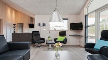 House | Living area | DVD player, MP3 dock