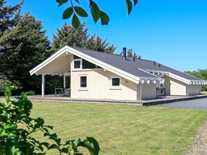 House | Bahagian luar