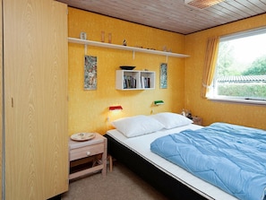 Room - Beautiful Holiday Home in Juelsminde Near Beach (Horsens)