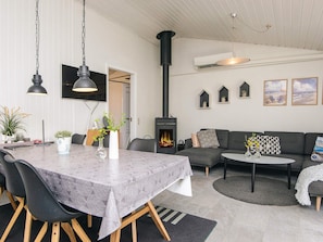 Interior - 4 Star Holiday Home in Oksbol (Oksbol)