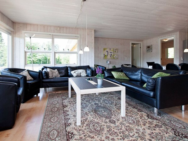 DVD player - Opulent Holiday Home in Væggerløse With a Swimming Pool (Vaeggerlose)