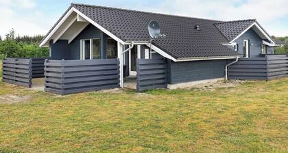 6 Person Holiday Home in Brovst-by Traum